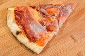 Pizza speck e brie