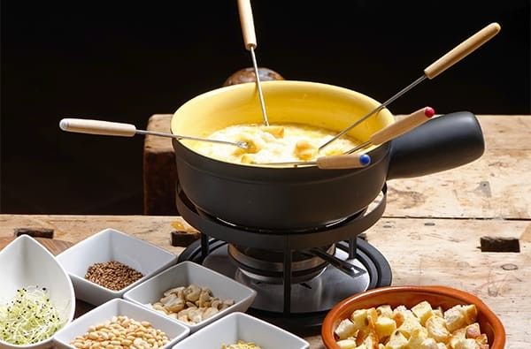 Set per Fonduta - Attrezzi e Strumenti per Preparare la Fondue