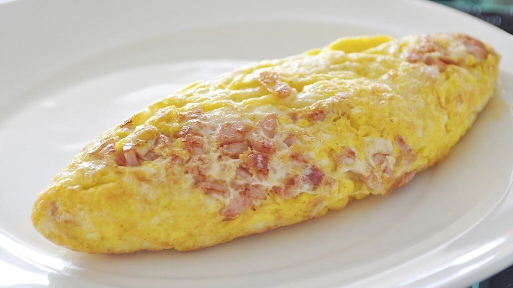 Omelette con ricotta e prosciutto 1024x575