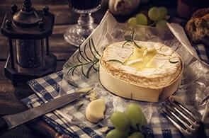 Camembert al Forno con Aglio