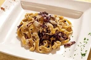 Pasta brie e radicchio