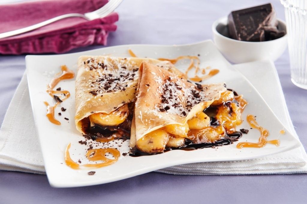 Crêpes con Banane flambè, cioccolato fondente e cocco