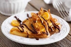 Crêpes con Banane Flambé al Cioccolato