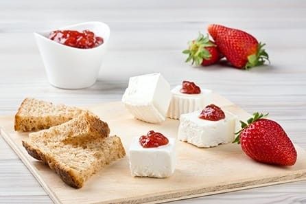 Fiordifrutta Fragole e fragoline & Tronchetto di Capra