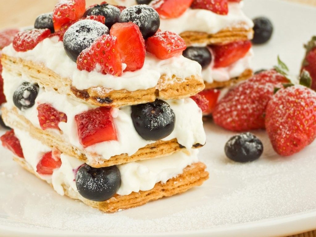 Millefoglie con confettura e formaggio di capra
