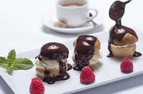 Profiterole al Cioccolato