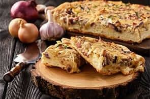 Quiche con pancetta, cipolle e mele